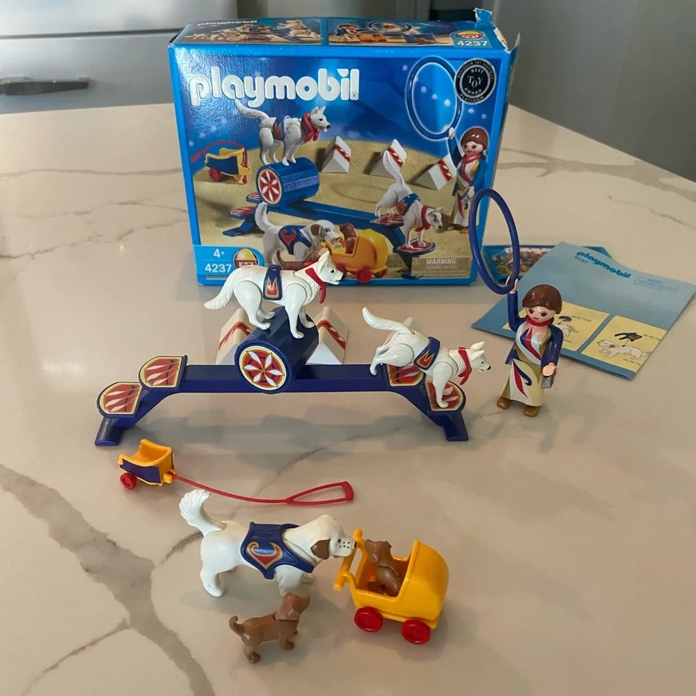 Playmobil Circus Dog Show - Picture 2 of 5